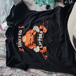 United lifters black tshirt plain back euc size S